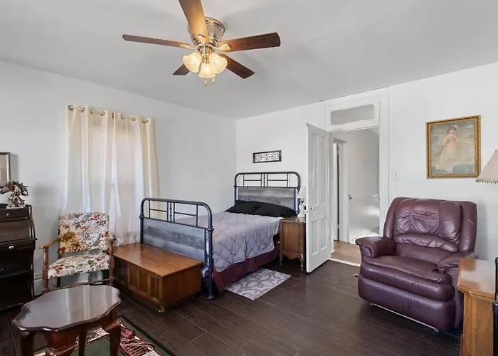Ferienhaus Pet-friendly Historic 4br In Illinois Lynn Center